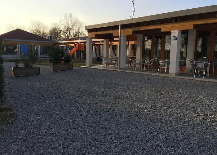 Venezia Village