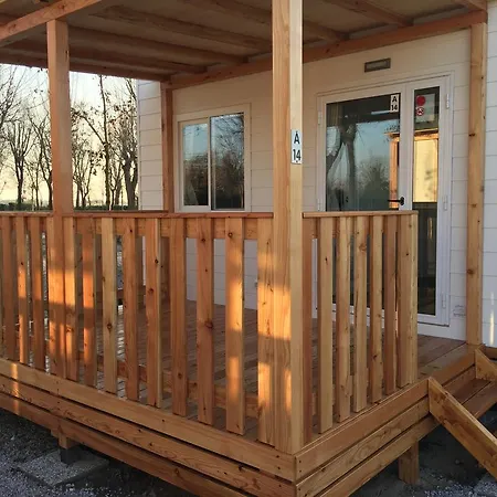 Kamp alanı Venezia Village 3*